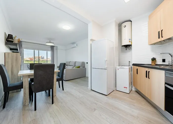 Marina Sunrise 托雷维耶哈